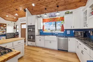 34786 Pleasant View Rd Rd, Chiloquin, OR 97624 - Photo 14