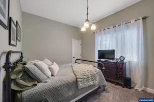 424 SW Cliff St, Depoe Bay, OR 97341 - Photo 8