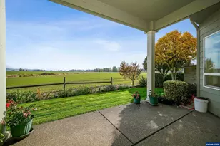 736 SE St Andrews Ln, Dallas, OR 97338 - Photo 32