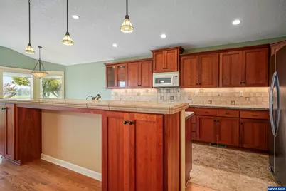 736 SE St Andrews Ln, Dallas, OR 97338 - Photo 22