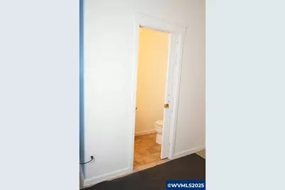 1361 Marigold Dr, Independence, OR 97351 - Photo 12