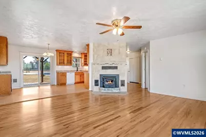 10090 Hoffman Rd, Monmouth, OR 97361 - Photo 6
