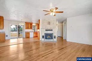 10090 Hoffman Rd, Monmouth, OR 97361 - Photo 6