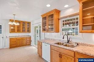 10090 Hoffman Rd, Monmouth, OR 97361 - Photo 12