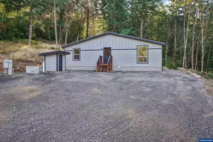 22100 SE Royal Anne Dr, Amity, OR 97101 - Photo 4