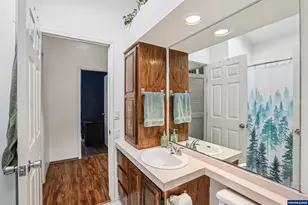 914 James St, Independence, OR 97351 - Photo 34