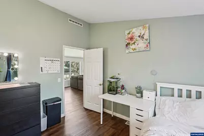 914 James St, Independence, OR 97351 - Photo 28