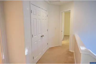 2412 NW Meadows Dr, McMinnville, OR 97128 - Photo 28