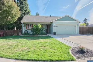 1055 Orchard Ct, Stayton, OR 97383 - Photo 2