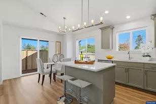 255 SE Jensen Av, Corvallis, OR 97333 - Photo 4