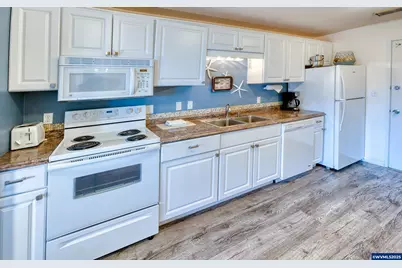 301 Otter Crest Lp, Otter Rock, OR 97369 - Photo 6