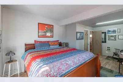 1054 N River Dr, Sweet Home, OR 97386 - Photo 30