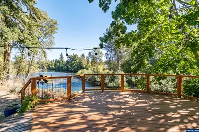 1054 N River Dr, Sweet Home, OR 97386 - Photo 38