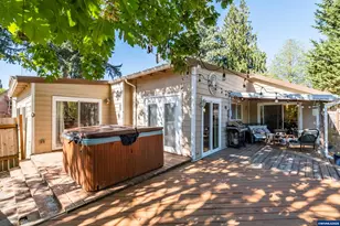 1054 N River Dr, Sweet Home, OR 97386 - Photo 40