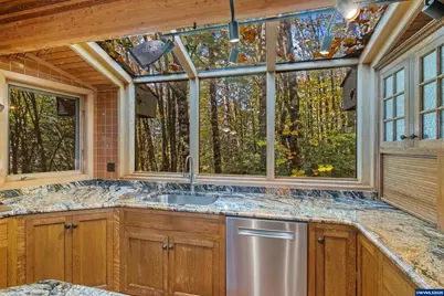 6894 Prospect Ridge Rd S, Salem, OR 97306 - Photo 12