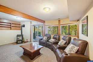 6894 Prospect Ridge Rd S, Salem, OR 97306 - Photo 38