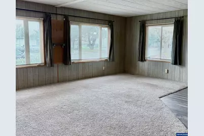 1935 Icabod St NE, Salem, OR 97305 - Photo 6