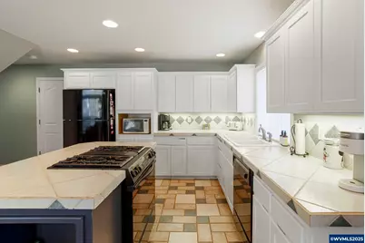 845 Sonata Ln N, Keizer, OR 97303 - Photo 18