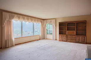 1992 Summit Ave NW, Salem, OR 97304 - Photo 8