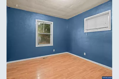 565 18th St SE, Salem, OR 97301 - Photo 14