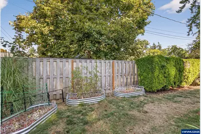 17821 SE Morrison Ct, Gresham, OR 97233 - Photo 36