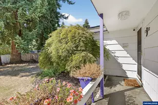 17821 SE Morrison Ct, Gresham, OR 97233 - Photo 4