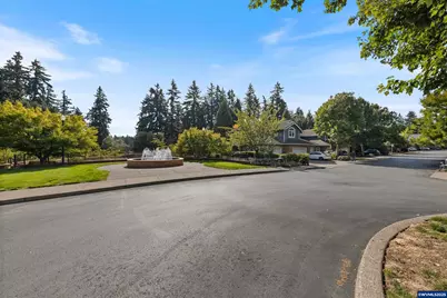 30486 SW Ruth St, Wilsonville, OR 97070 - Photo 48