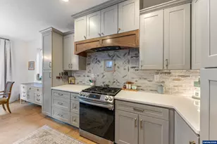 30486 SW Ruth St, Wilsonville, OR 97070 - Photo 14