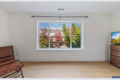 30486 SW Ruth St, Wilsonville, OR 97070 - Photo 32