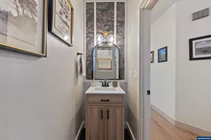 30486 SW Ruth St, Wilsonville, OR 97070 - Photo 8