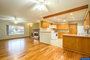 1036 SW 2nd St, McMinnville, OR 97128 - Photo 12