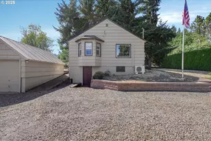 4370 Eagle Crest Rd NW, Salem, OR 97304 - Photo 10