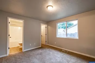 3990 Osage St, Sweet Home, OR 97386 - Photo 12