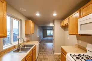 3990 Osage St, Sweet Home, OR 97386 - Photo 8