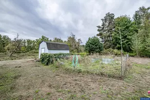 15984 N Santiam Hwy SE, Stayton, OR 97383 - Photo 34