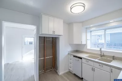 1385 Waller St SE, Salem, OR 97302 - Photo 32