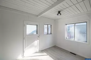 1385 Waller St SE, Salem, OR 97302 - Photo 28