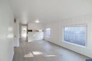 1385 Waller St SE, Salem, OR 97302 - Photo 8