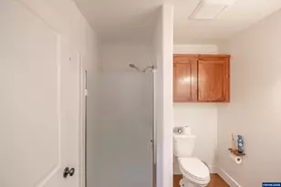 122 Weldwood Dr, Lebanon, OR 97355 - Photo 28