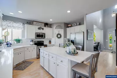 2857 Bald Eagle Av NW, Salem, OR 97304 - Photo 2