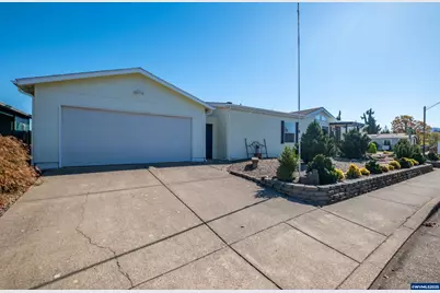 610 Vaughan #63 Ln, Lebanon, OR 97355 - Photo 2