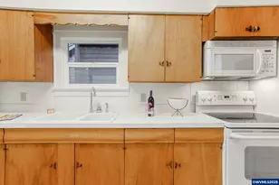 255 Owens St S, Salem, OR 97302 - Photo 16