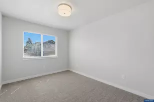 235 SE Jensen Av, Corvallis, OR 97333 - Photo 10