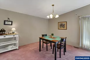 2120 Robins Ln SE, Salem, OR 97306 - Photo 12