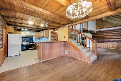 3805 Briar Knob Lp NE, Scotts Mills, OR 97375 - Photo 10