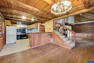3805 Briar Knob Lp NE, Scotts Mills, OR 97375 - Photo 10