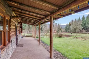3805 Briar Knob Lp NE, Scotts Mills, OR 97375 - Photo 26