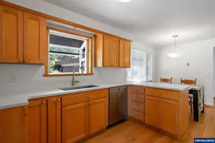 1150 Linnwood Dr NE, Albany, OR 97322 - Photo 6