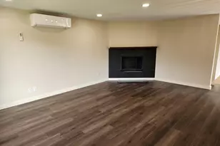 2419 Ermine St SE, Albany, OR 97322 - Photo 2