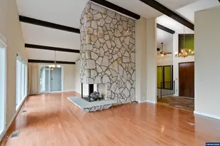 7885 NW Ridgewood Dr, Corvallis, OR 97330 - Photo 4